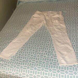 I’m selling slim tapered size 36 guess jeans worn